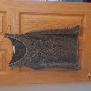 Gray tank top